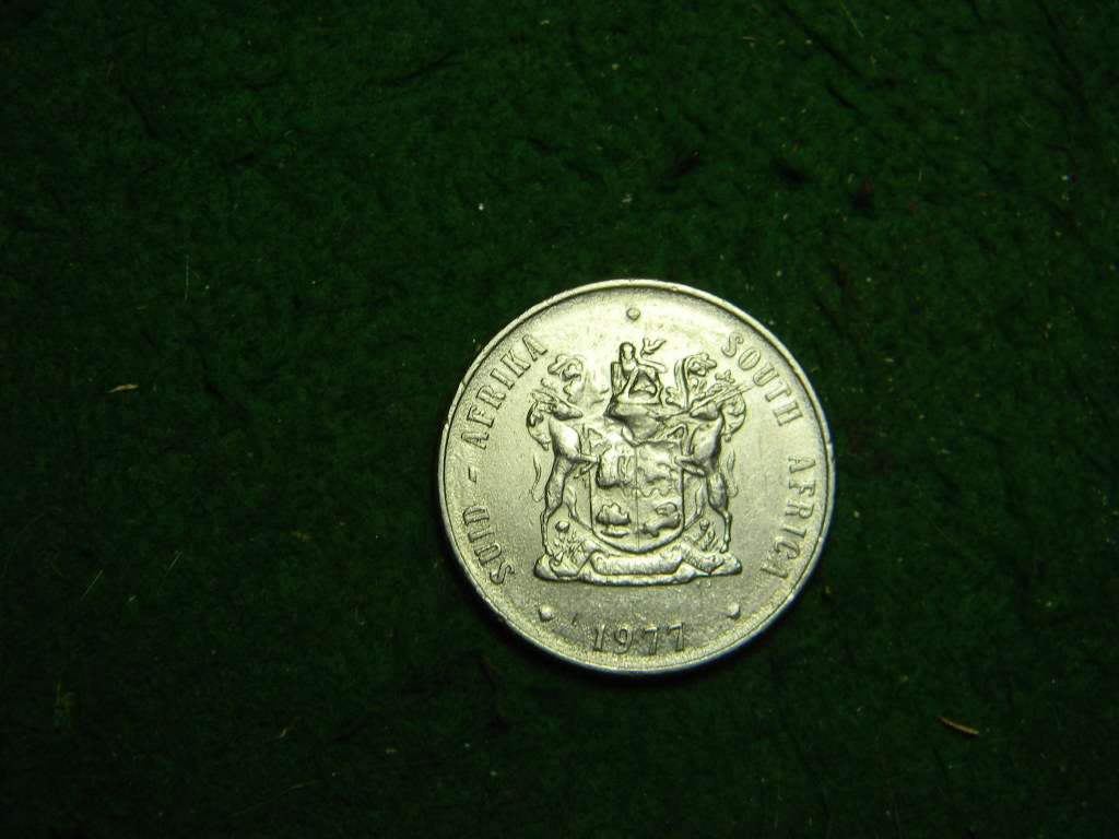 1 rand 1977  soli deo gloria south africa  in good condition